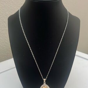 Sparkling champagne necklace